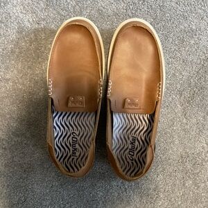 Olukai Men's Tan Loafers